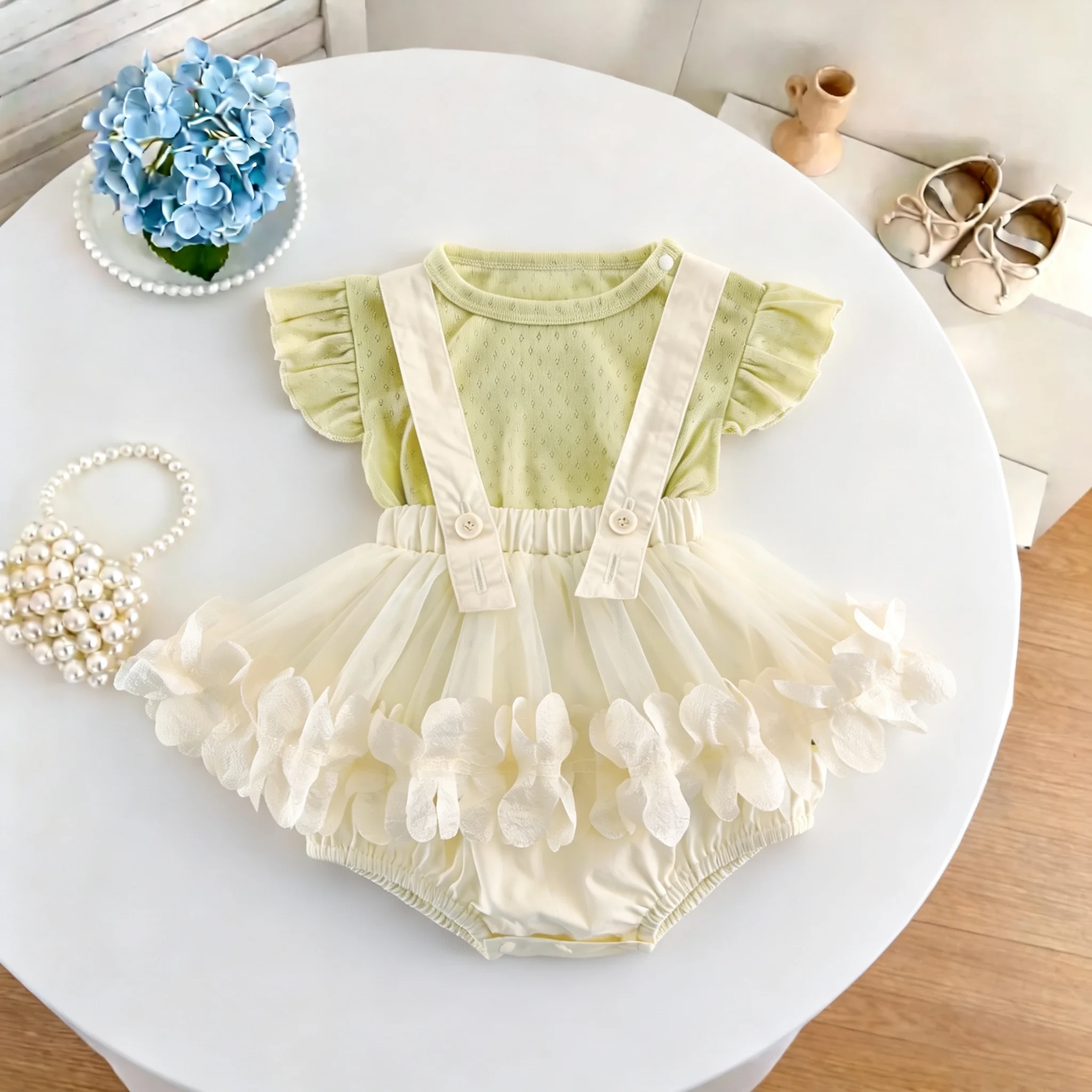 

Summer new style baby girls' Korean-style cute halter dress with floral lace trim