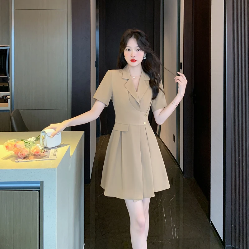 Summer casual fashion new short-sleeved temperament dress female temperament senior sense waist A-line version of the skirt