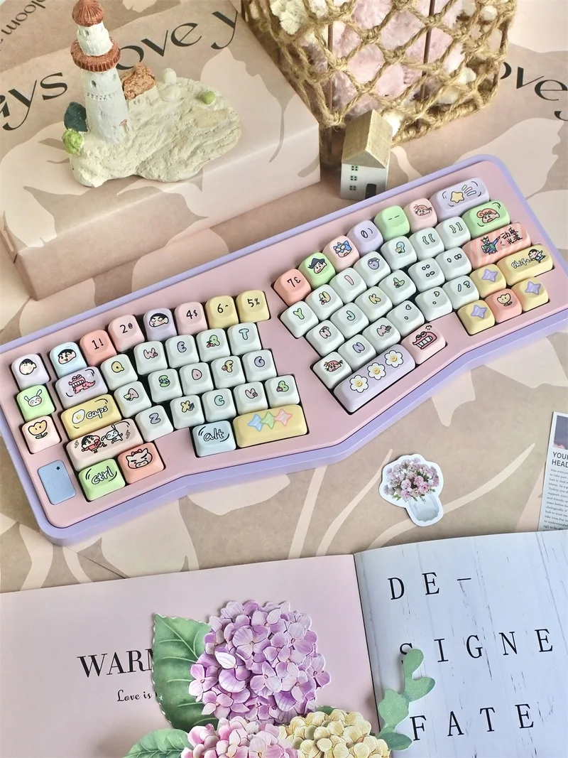 Capuchon de clavier mécanique pour filles, thème Shin Chan Crayon, matériau PBT, sublimation thermique à cinq côtés, dessin animé, 130 touches, recommandé par Eoa