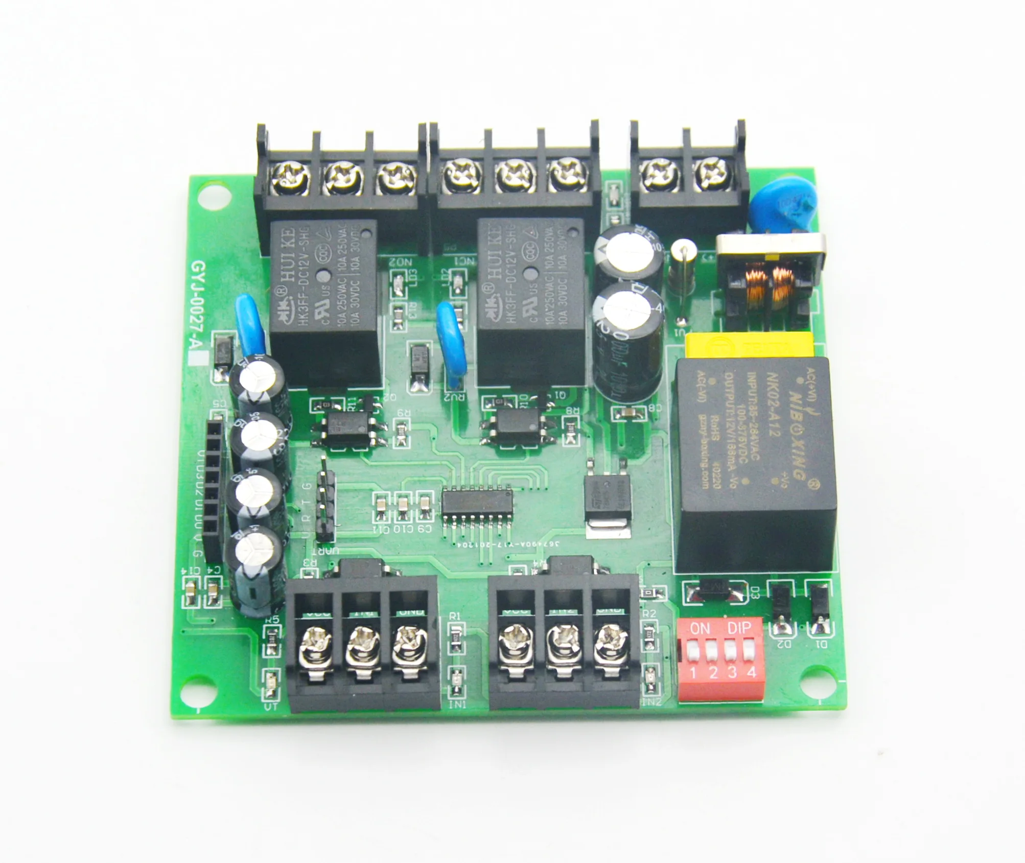 GYJ-0027-A المزدوج الاستشعار المدخلات مقارنة التحكم التتابع الإخراج مع جهاز التحكم عن بعد يمكن تطويرها للتحكم