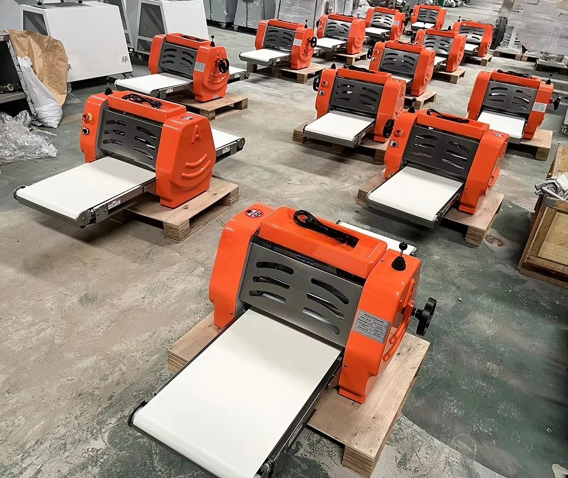 

Commercial Roller Adjustable Gap Manual Croissant Making Machine Folding Dough Sheeter for Pastry