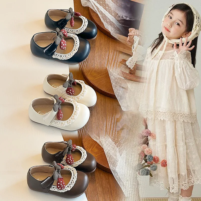 

Детские кожаные туфли для девочек, милые туфли-балетки с круглым носком, с бантиками, новинка 2026 года, брендовые, на мягкой подошве, на липучках