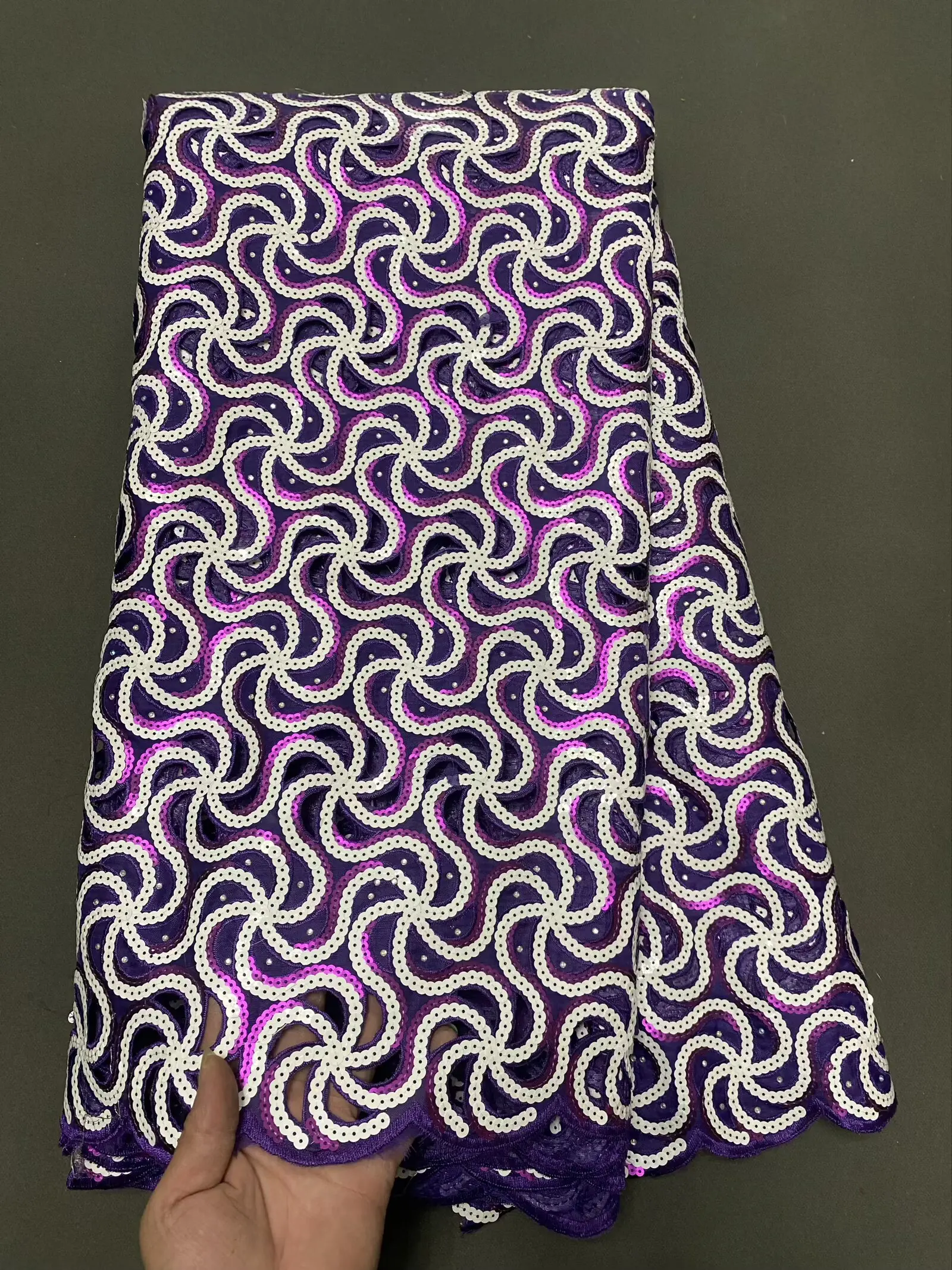 

Высококачественная кружевная африканская гипюровая ткань с вышивкой блестками, 2026, новейший стиль для красивых нигерийских платьев, ткани для шитья