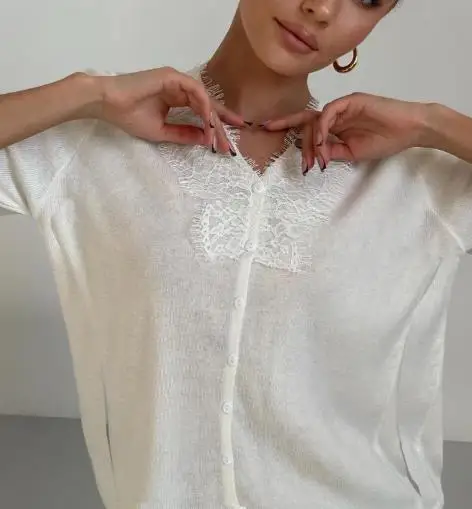 

Women Top Lace Patchwork V-Neck Knitted Sweater, Summer New Short Sleeve Fashionable Casual Versatile Cardigan Sweater for Women
