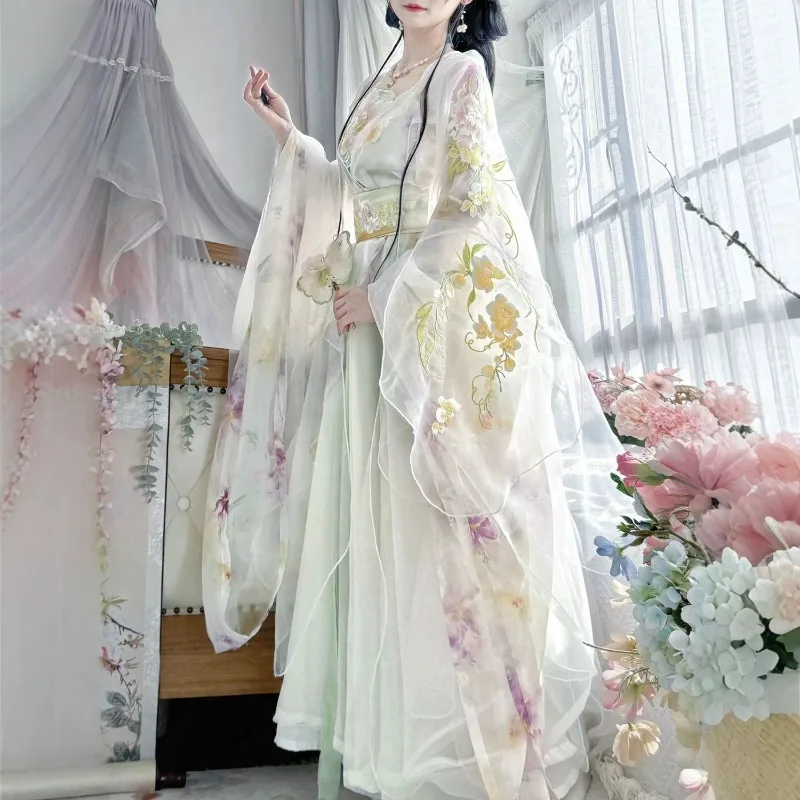 

Tang-style Hanfu women's heavy-duty embroidered wide-sleeve shirt, high-end super fairy-like flowing waist-length skirt set