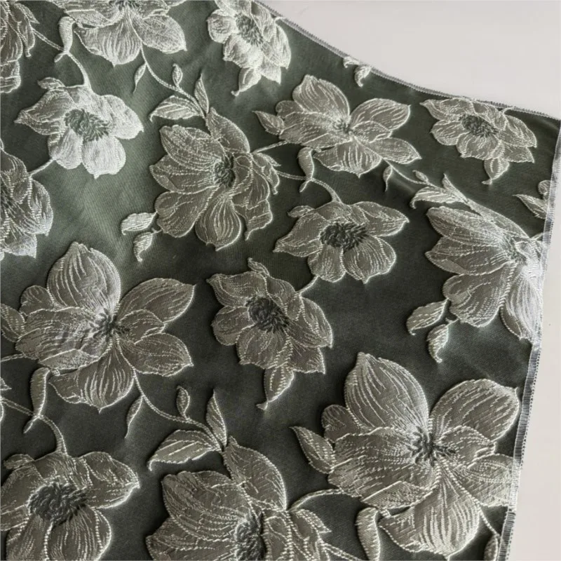 Textured floral relief jacquard fabric for women's clothing bags woven