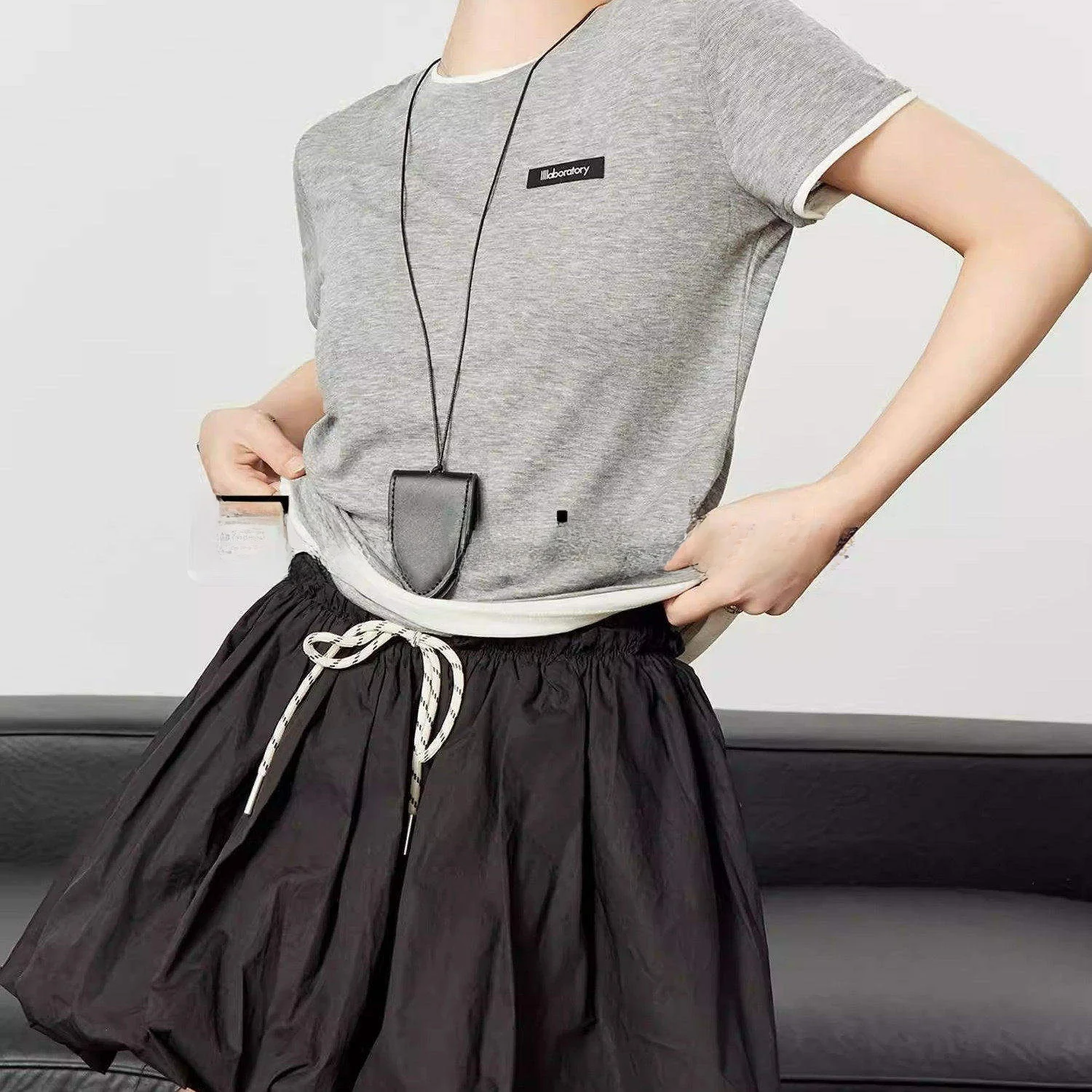 

Slim Fit White Flower ey T-irt Women's round Ne ort Sve Casual Summer Faion Commute Sle Breathable Sweat Absor...