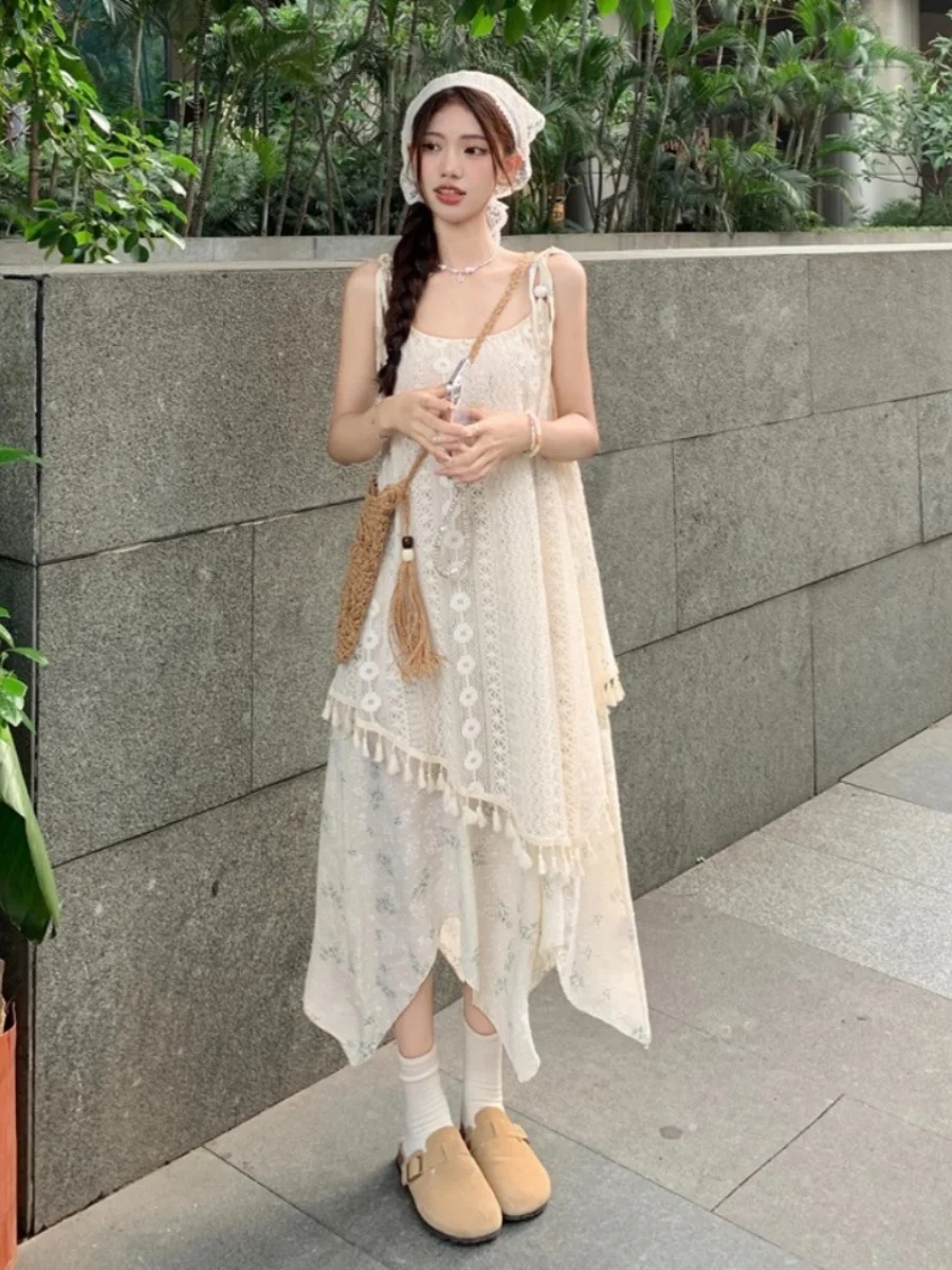 

Летнее кружевное платье с вырезами, без бретелек, асимметричное, свободного кроя, больших размеров, в нежном стиле, повседневное.