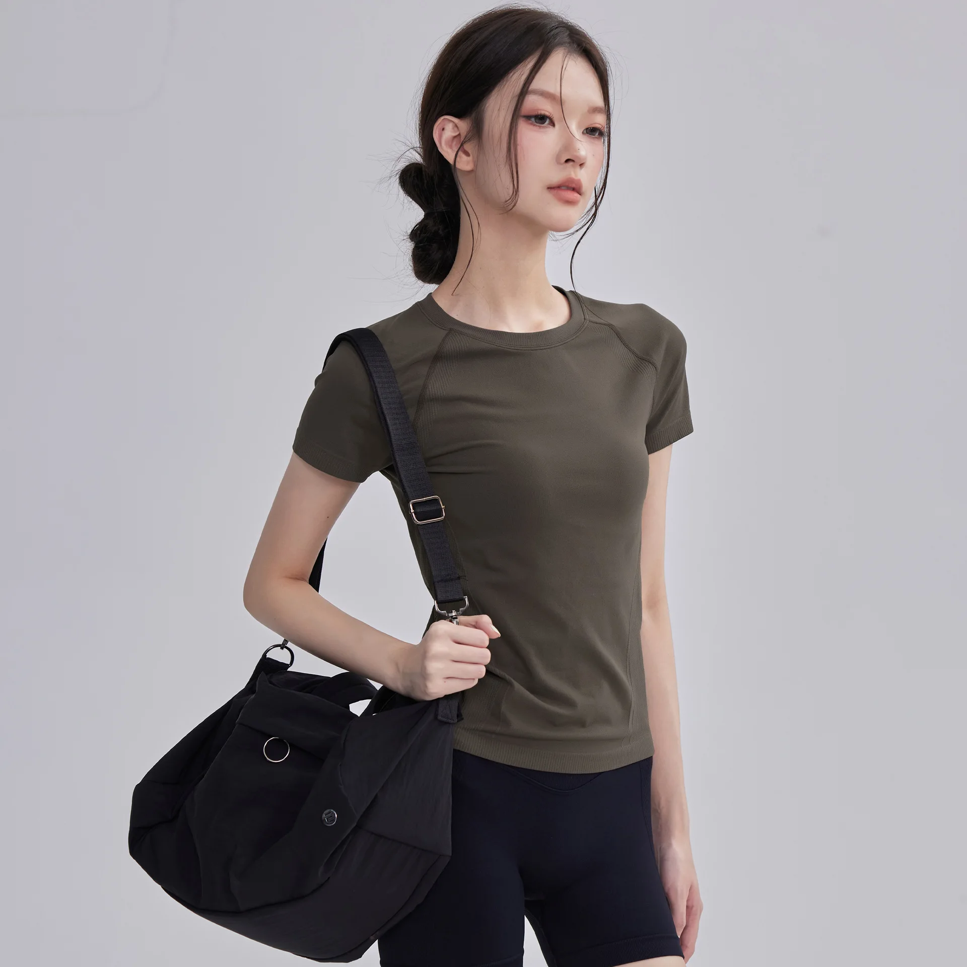 여성용 피트니스 스포츠 탑 퀵 드라이 러닝 트레이닝 여름 슬리밍 통기성 요가 스포츠웨어 상의