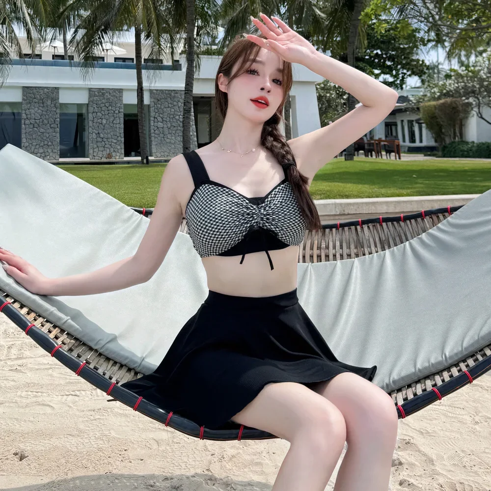 New 2 Pieces Bandeau Plaid Bikini Set High Waist Swimsuit Women Black Swimwear with Skirts Beach Wear Korean Bathing Suit Pool