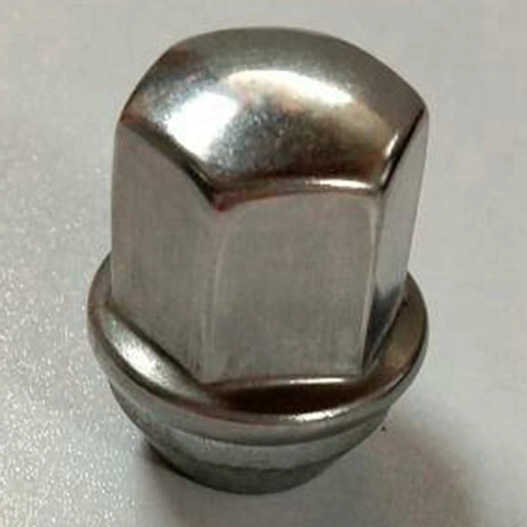 

Rare 20Pcs Wheel Lug Bolt Stud Nut Fits LR001381 For FREELANDER 2 / RANGE ROVER