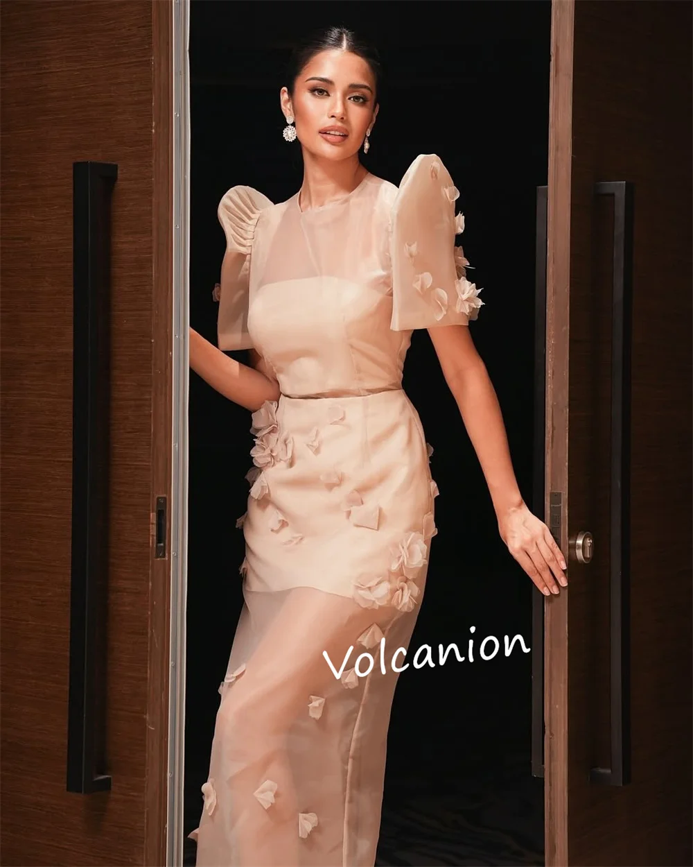 تخصيص الأورجانزا زين زهرة س الرقبة مستقيم فساتين متوسطة الطول مناسبة مخصصة أزياء أنيقة الطراز الحديث الطرف