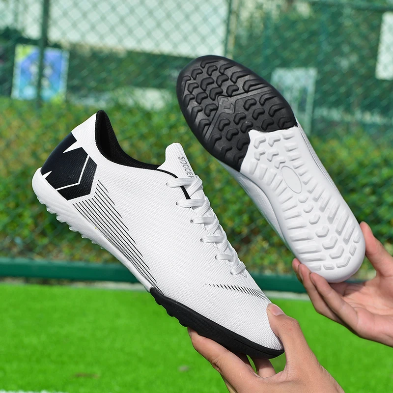 

C Ronaldo Messi soccer shoes broken nails Yuanyang World Cup adult students male and female children spike AG anti-skid training