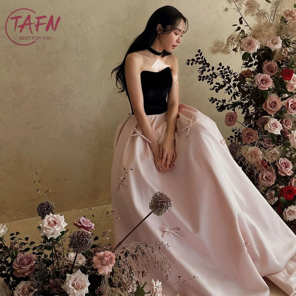 

TAFN Contrast Color Wedding Reception Dresses Strapless A-line Black and Pink Floor-Length Bow Bridal Gown Custom Made