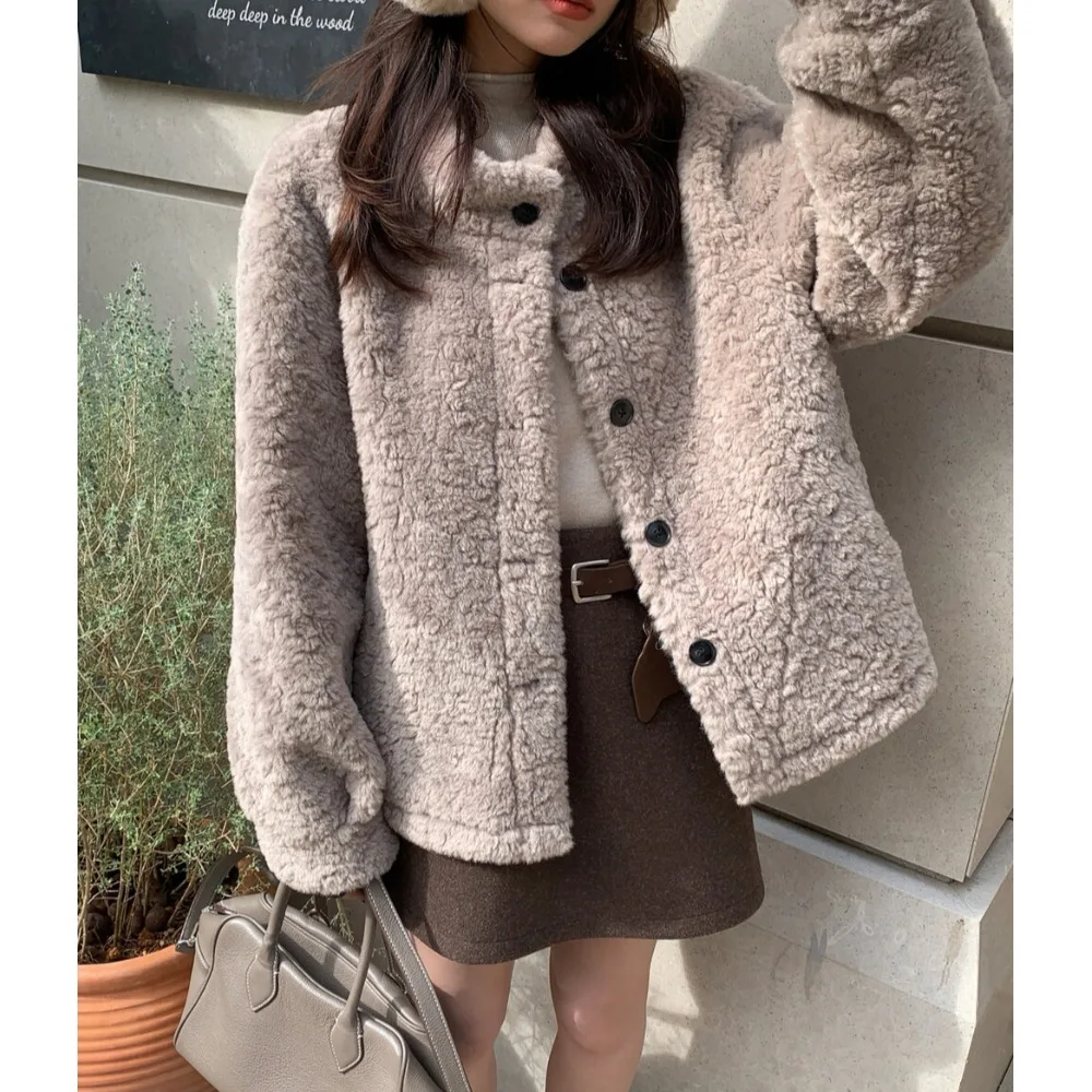 Chic ort Fem Outerwear Autumn Winter Korean Sle Furry Loose Lamb Fur Skin Inteated Warm Top Women's Faion