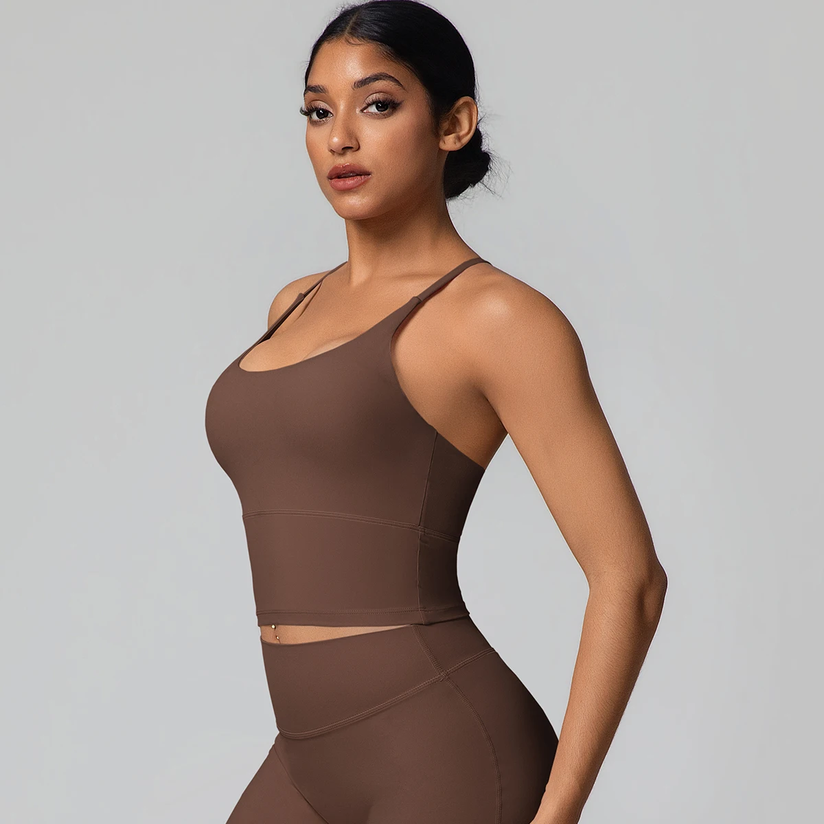 1 Stück Einfarbiger Weicher Rückenfreier Fitness-Yoga-BH für Damen, Hochfester Stoßdämpfender Sport-Top mit Push-Up-Effekt und Brustpolster – Detail 6