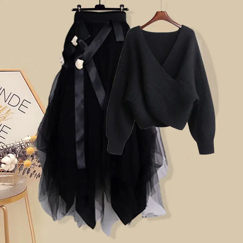 Spring and Autumn Set Women's 2023 New Korean Version Loose V-neck Sweater Slim Mesh Half Skirt Two Piece Set Fashion