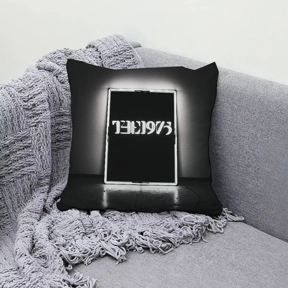 

T-The 1975 Live From Gorilla 30x30cm 45x45cm Pillow Case Decor Protective Covers Comfortable Soft For Sofa Living Room Home Offi