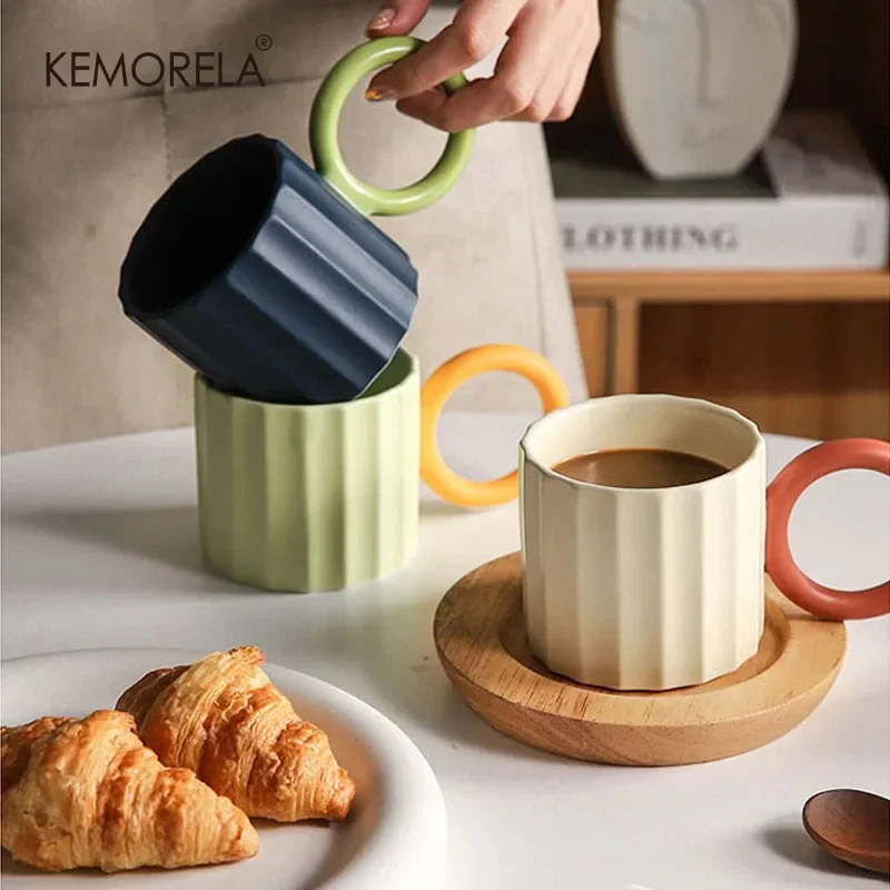 

A Nordic Round-handled Ceramic Coffee Cup, Coffee Tea Mug, High Appearance Level and Creative Birthday Gift Coffee Cup