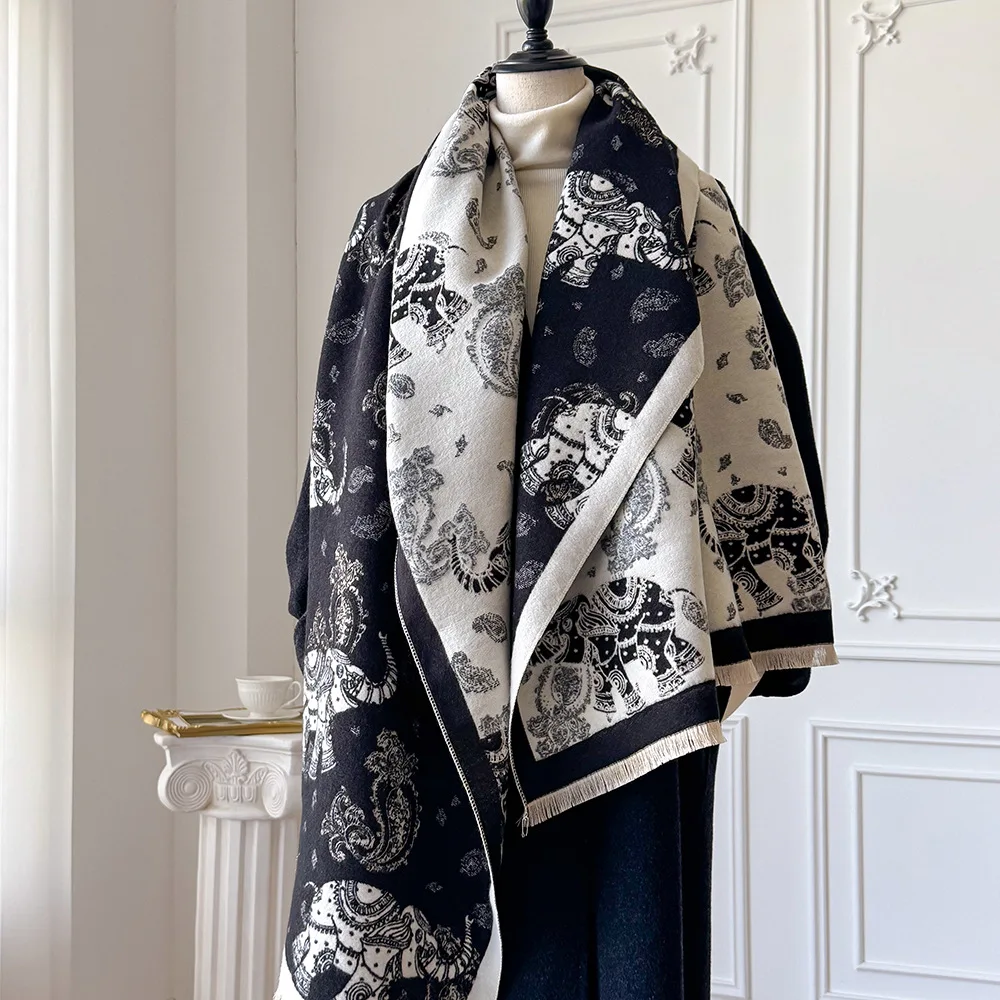 

New autumn and winter warm thickened cashmere imitation scarf women dignified atmosphere air conditioner shawl