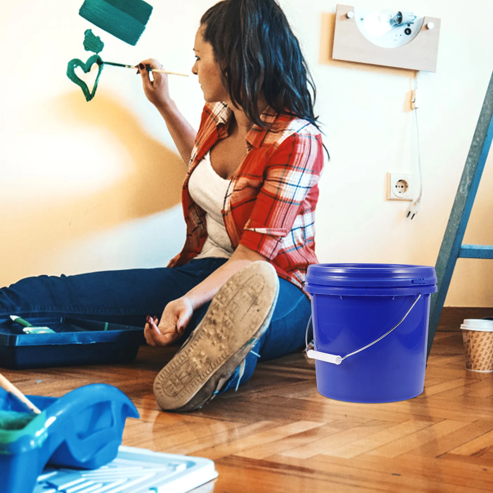 

Plastic Bucket 5L Round Paint Container with Lid Durable PP Material Storage Bucket Portable Paint Pail Sealed Packaging