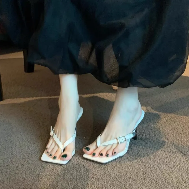 

Новинка 2023 года, женские летние пикантные босоножки на каблуке, шлепанцы, женская обувь, модные женские шлепанцы на высоком каблуке, хит продаж