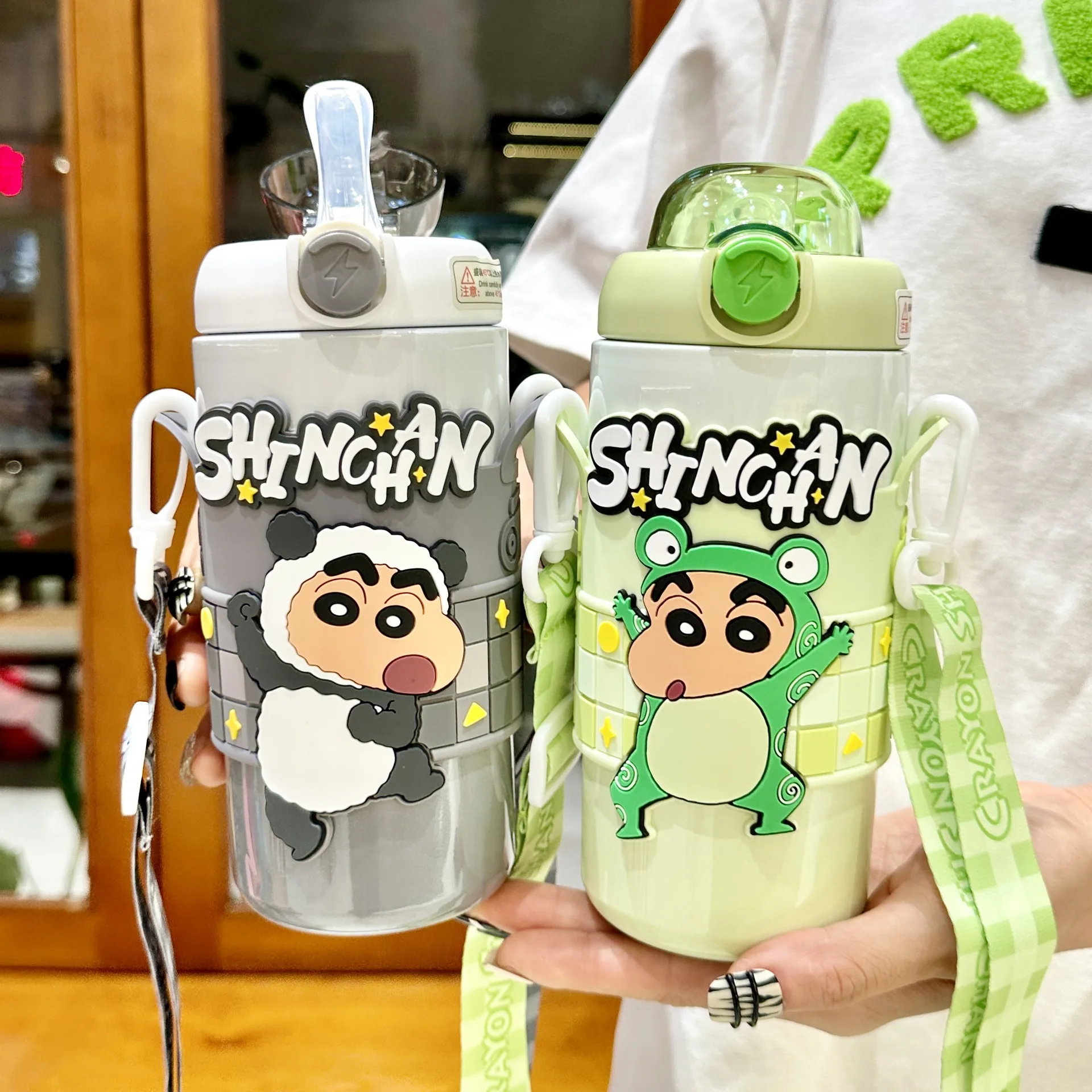 

Crayon Shin chan 316, соломенная чашка, студенческая портативная большая емкость, 500 мл, новый мультяшный Crayon Shin chan, изолированная чашка с защитой от падения