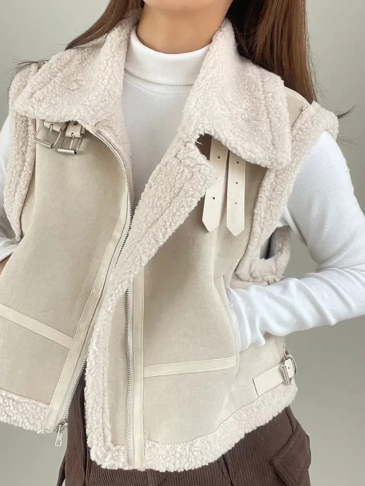 

Women's Suede Jaet Vest Winter New Sle Korean Retro Lapel Fur Inteated Loose Versatile Vest Commute Sle Splicing Fabric