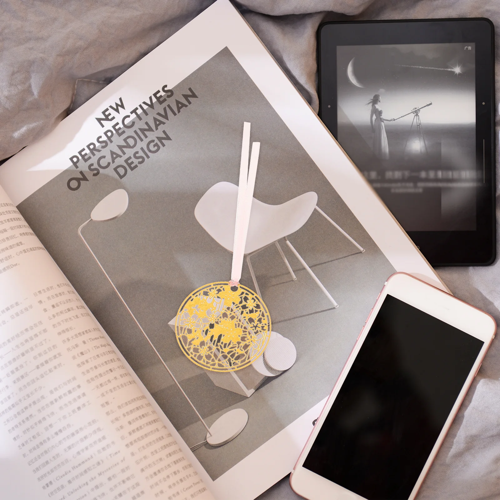 

6Pcs Cherry Blossom Brass Bookmarks Hollow Delicate Page Markers Novelty Book Clips for Book Lovers Hollow Bookmarks