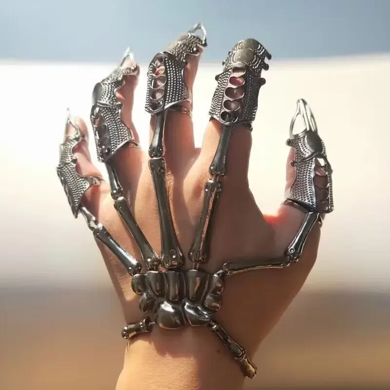 Gothic Exoskeleton Bracelet Jewelry Men Cosplay Prop Armor Vintage Skeletal Grab Palm Jewelry Bones Exoskeleton Metal Ring Women