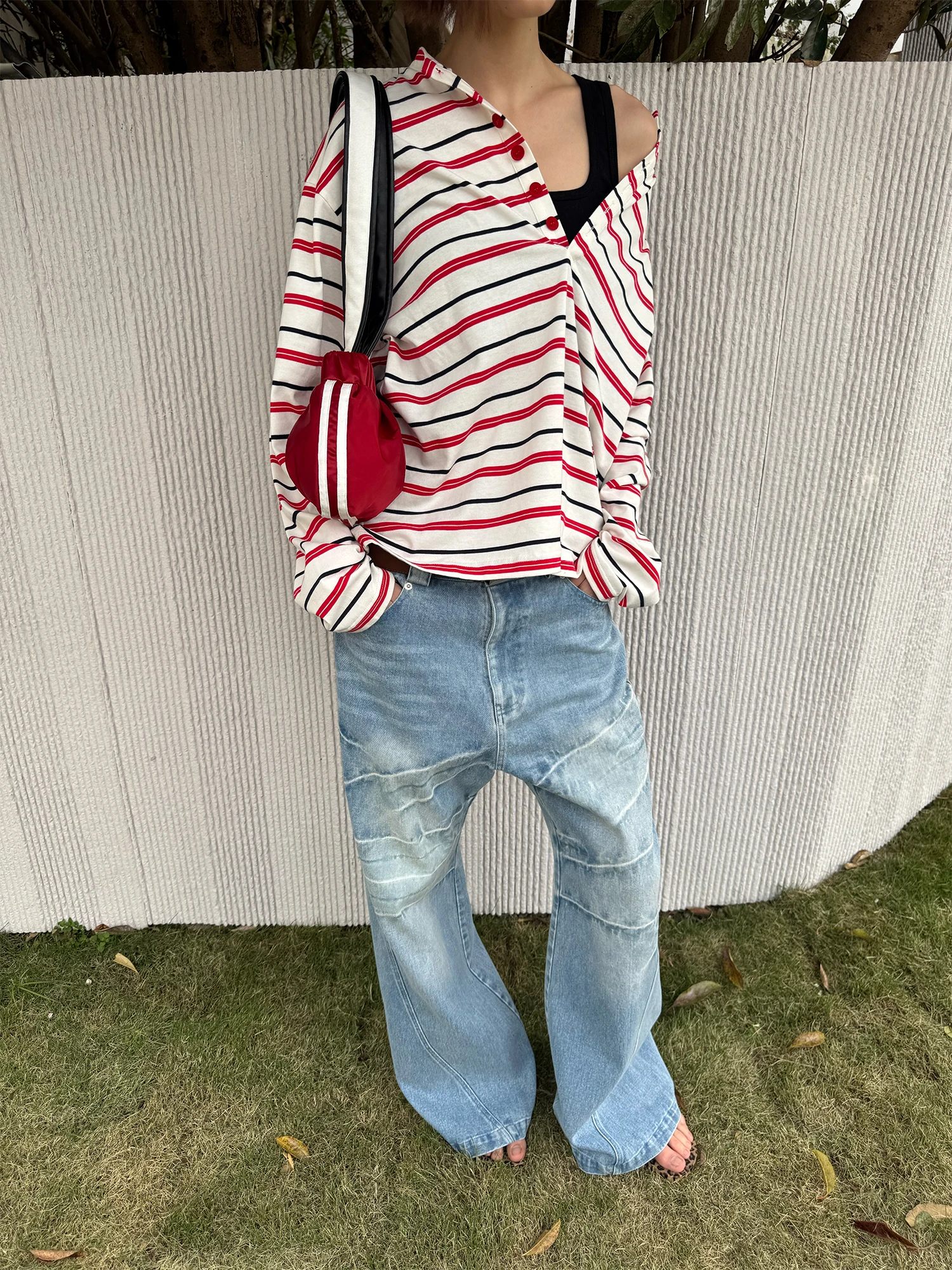 CasseSango Camiseta de manga larga holgada de algodón puro con cuello Henry y rayas de color rojo y negro, cómoda y fresca pa...
