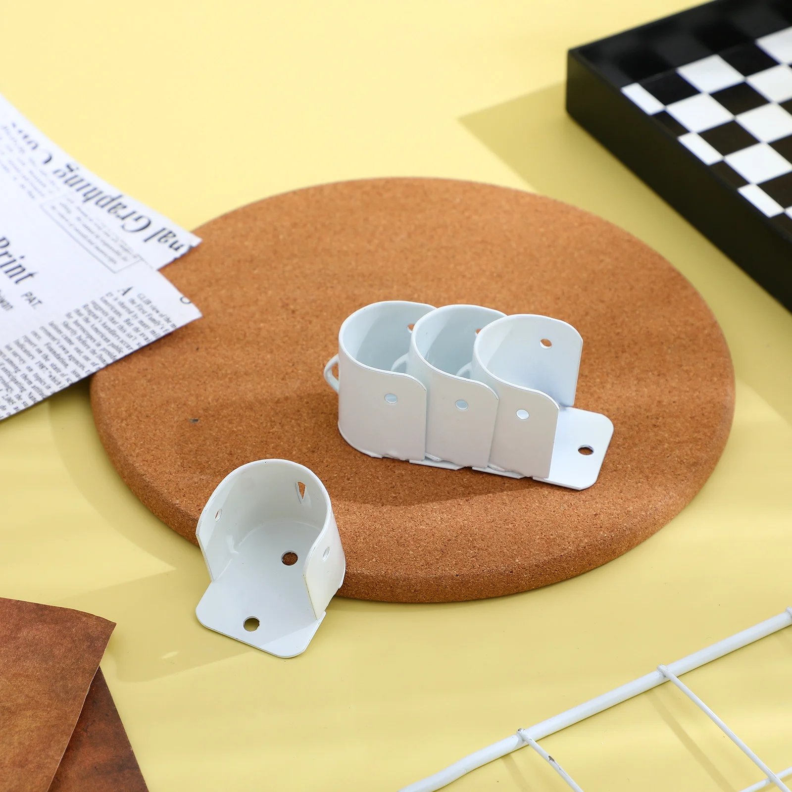 

4Pcs Closet Rod Support Holder Smooth Surface Safe Use Simple Design Match Various Home Styles Closet Bracket Wardrobe Socket