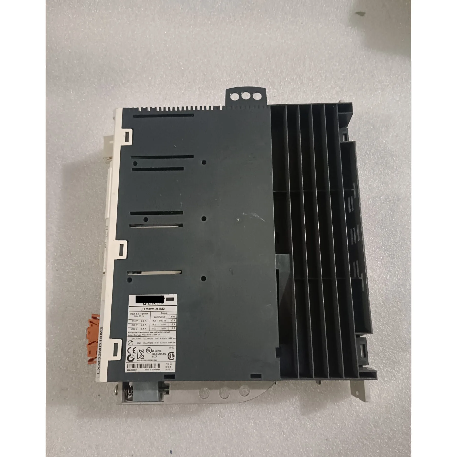Servo Drive LXM32MD18M2 Com garantia