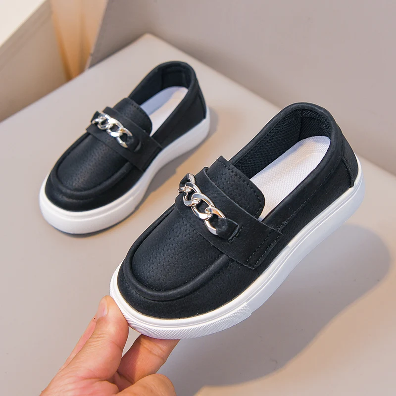 Fashion Kids British Style Casual Shoes with Metal Chain 2026 New Autumn Unisex Loafers Soft Slip-On Barefoot Sneakers Flat