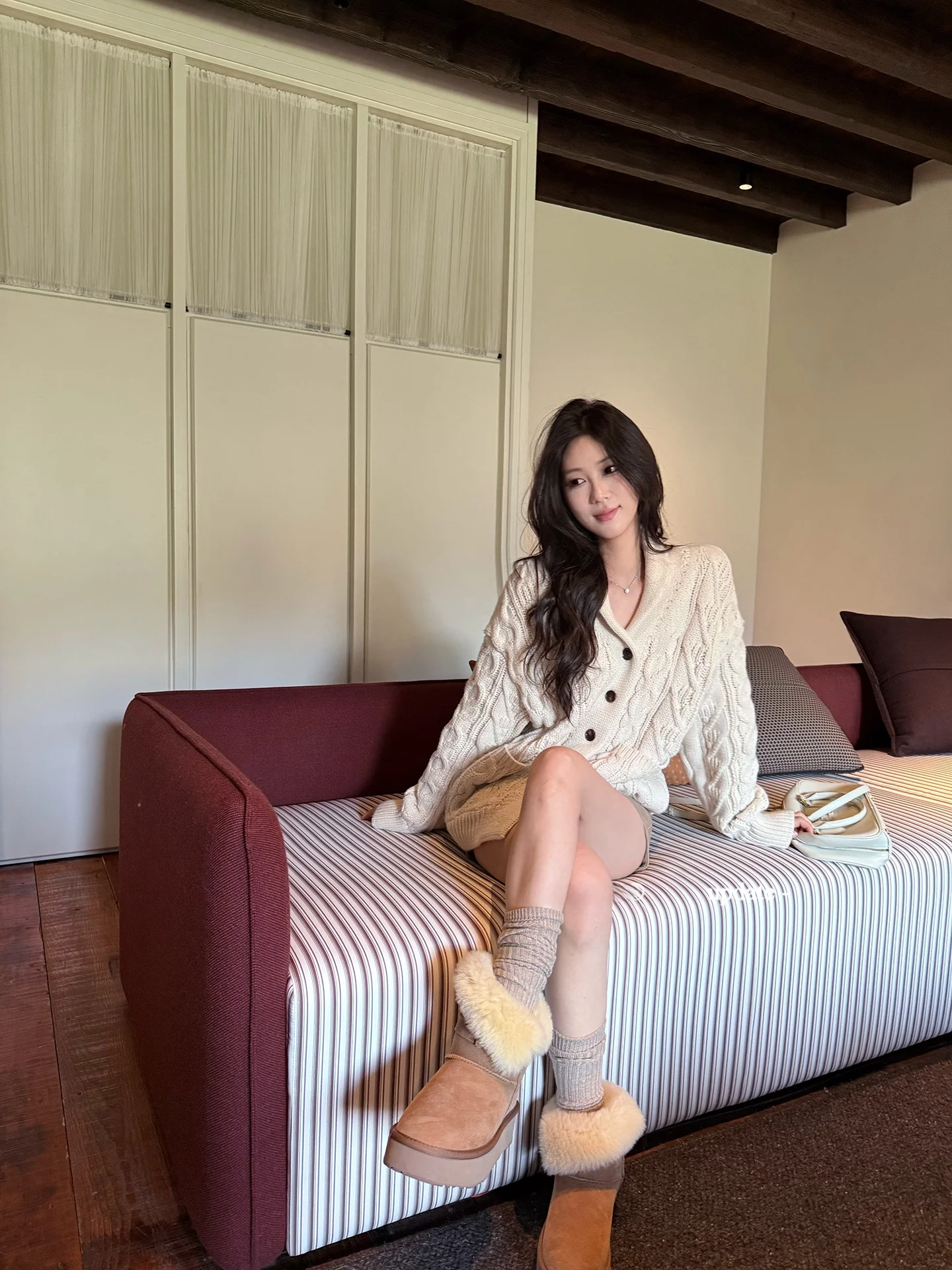 

Вязаный кардиган Chenxi He для женщин, свободный крой, длинный рукав, винтажный стиль, стандартный размер, акриловое волокно, зимняя верхняя одежда