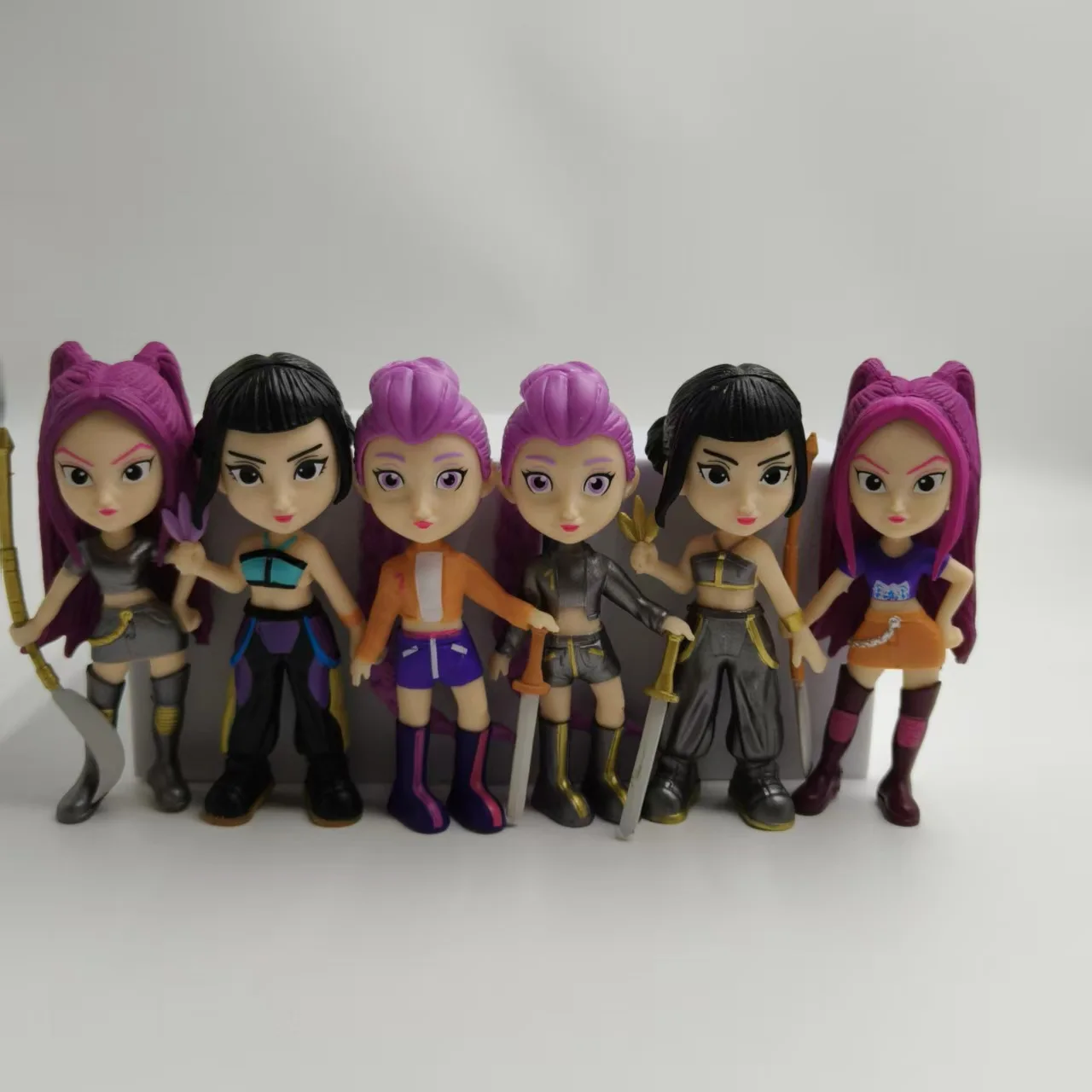 6個/セット Kpop デモンハンターズ フィギュア モデル おもちゃ PVC 漫画 ゲーム周辺機器 デスクデコレーション コレクション フィギュア モデル おもちゃ 子供向け