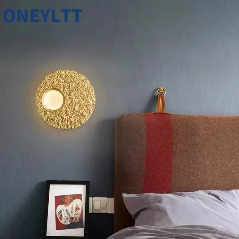 

Gold foil light luxury simple living room creative personality TV background wall corridor bedroom model room circular wall lamp
