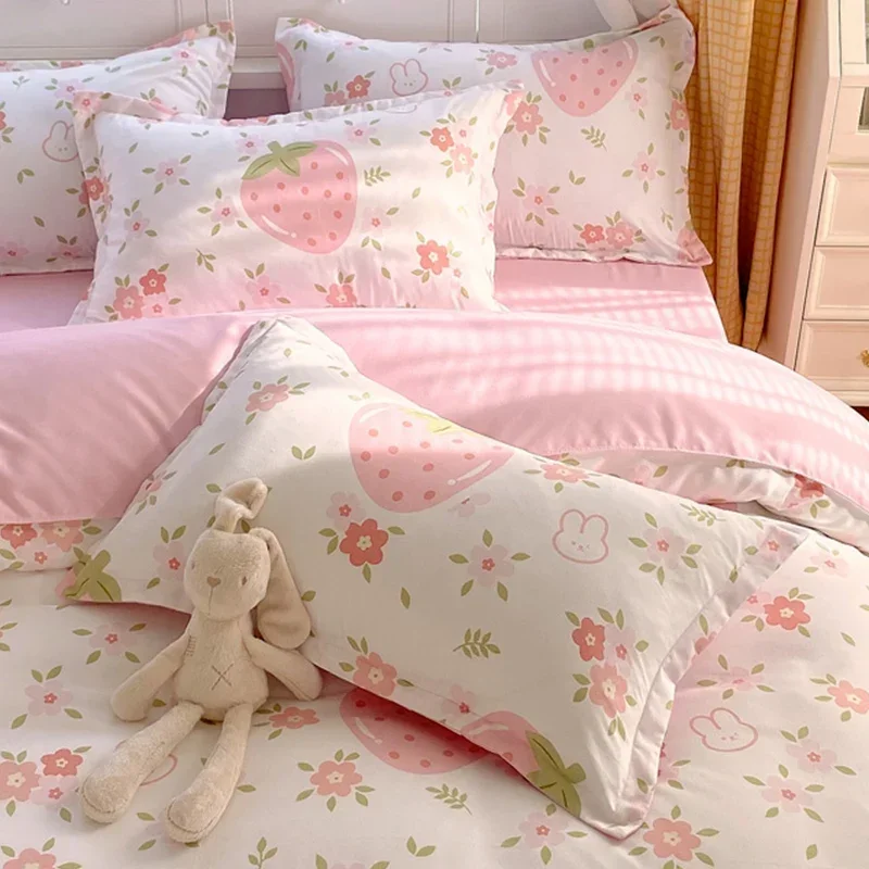 

Lovely Strawberry Pink Bedding Set Soft Washed Cotton Bed Sheet INS Flower Duvet Cover Girls Comforter Cover Home For Child