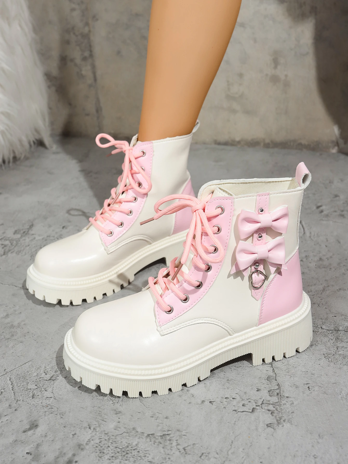 Süße Rosa Schleifenknoten-Stiefeletten in Mischfarben für Damen, Herbst 2026, mit Dicker Sohle, Schnürung, Candy-Punk-Stil und Metalldekoration, Größe 42 – Detail 8
