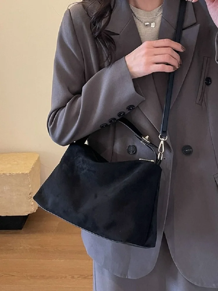 

Матовая сумка в стиле ретро, женская сумка подмышки, универсальная замшевая сумка через плечо на одно плечо для женщин, повседневная дорожная сумка