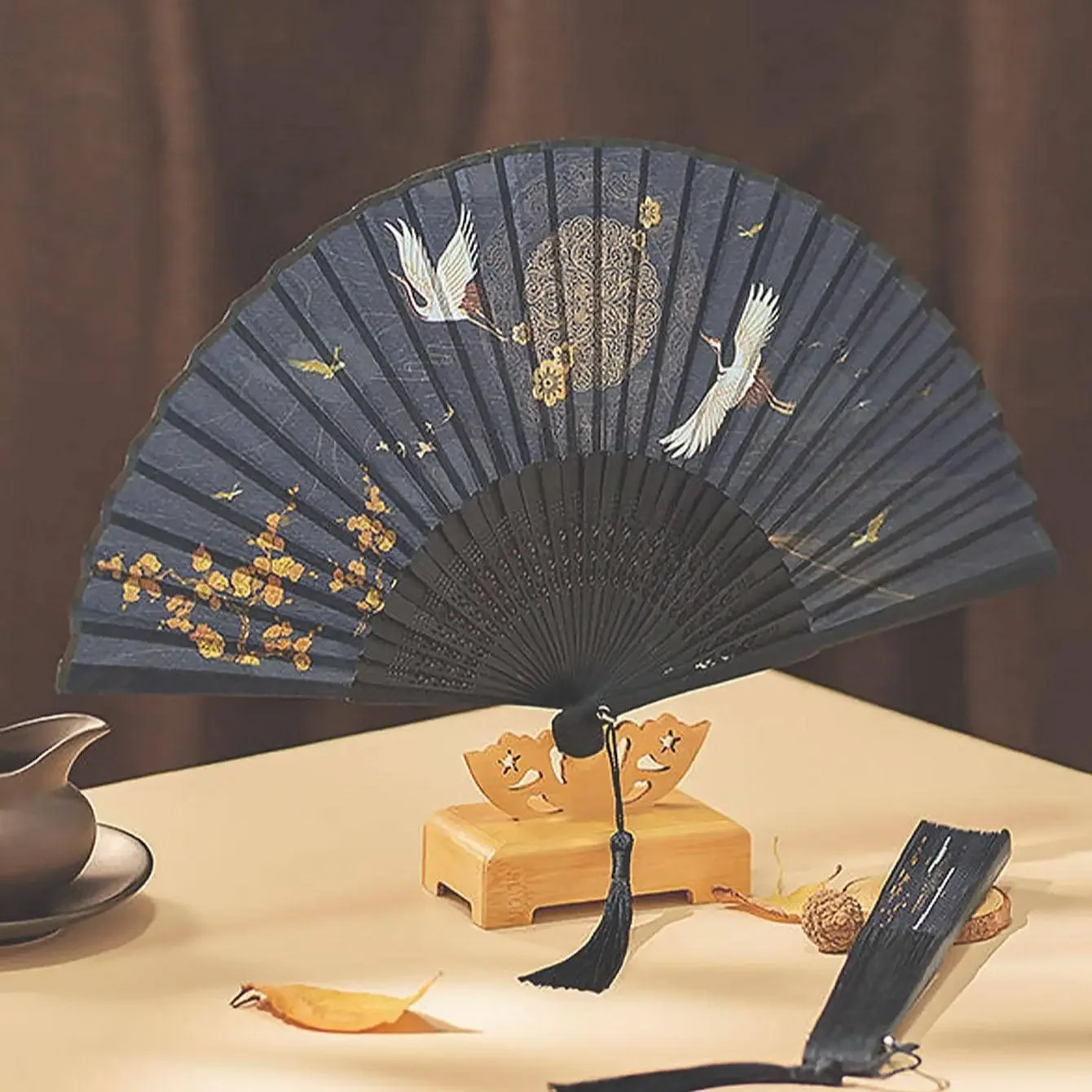 1pc-Chinese Vintage Style Folding Fan Silk Handheld Fan Foldable Bamboo Framed Decorative Folding Fans for  Wedding Party