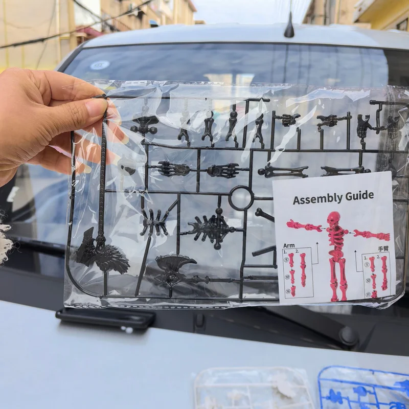 3 Pcs Funny Assembly Skeleton Movable Joint Doll Human Skeleton DIY Blind Box Toy Boys Halloween Gift Intellectual Development