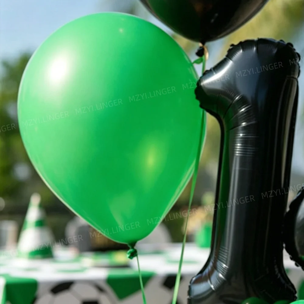 Fußball-Themen-Ballon-Set, 16 Zoll große schwarze nummerierte Ballons 0-9, Fußball-Bedruckte Ballons, Sport-Themen-Geburtstagsparty-Dekoration – Detail 7