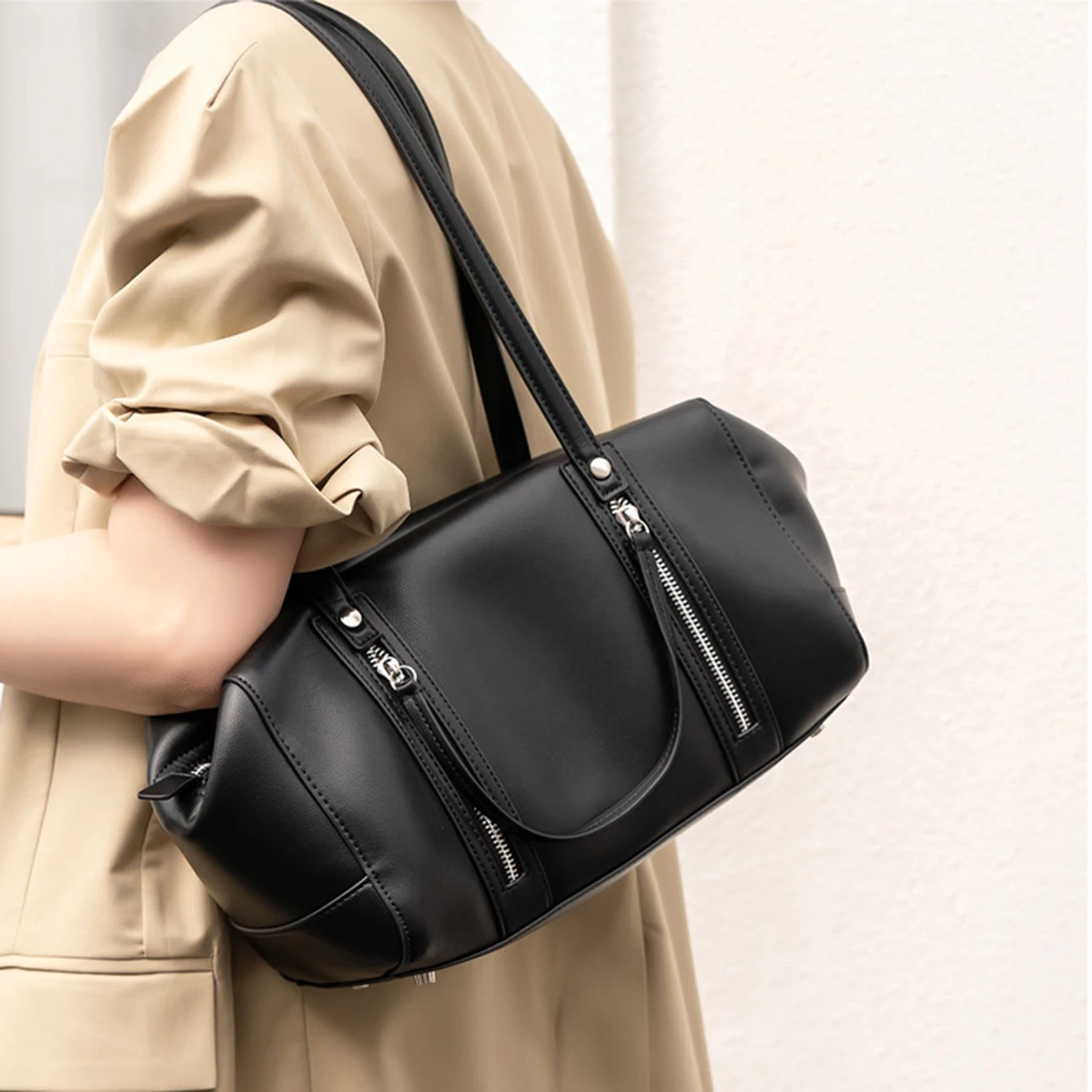 

Элегантная женская сумка из натуральной кожи через плечо: новая модная тенденция, вместительная, универсальная, для повседневного использования