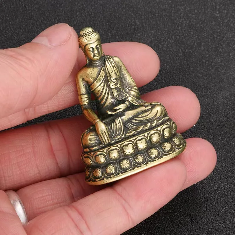 Vintage Shakyamuni-Figur aus Messing - Massive Miniatur-Skulptur mit detailliertem, strukturiertem Design, antike Ausführung, Dekoration für Zuhause – Detail 2