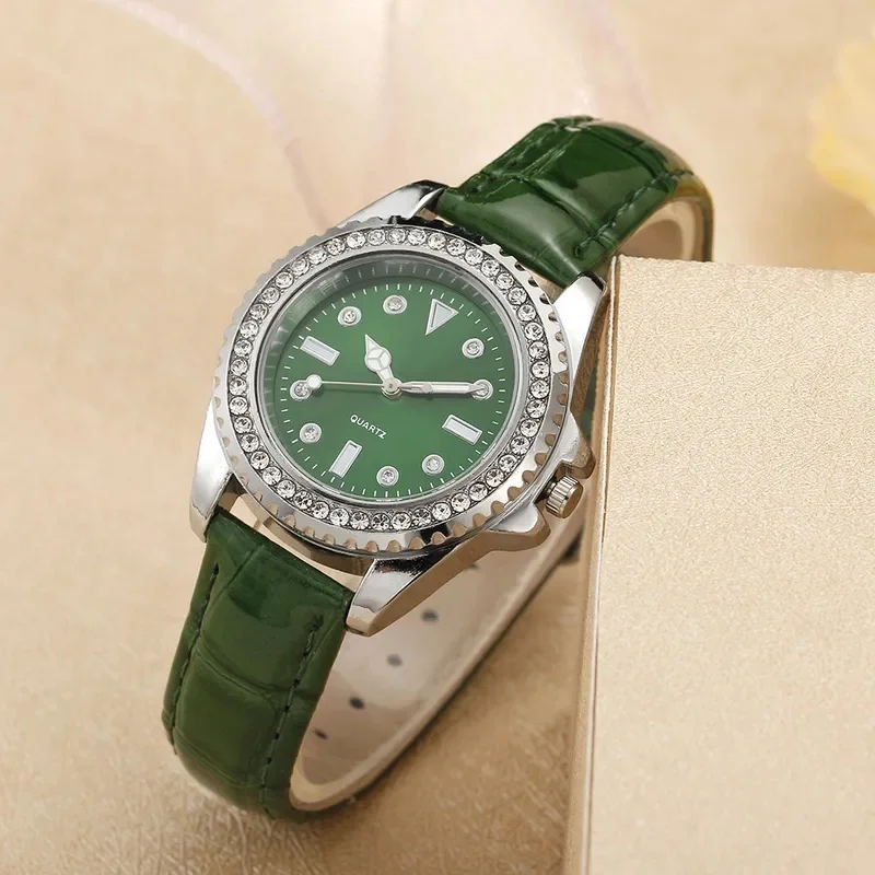 2026 New Simple Leather Ladies Watch Women's Luxury Diamond Quartz Watch Fashionable And Versatile Retro-style Ladies Wristwatch