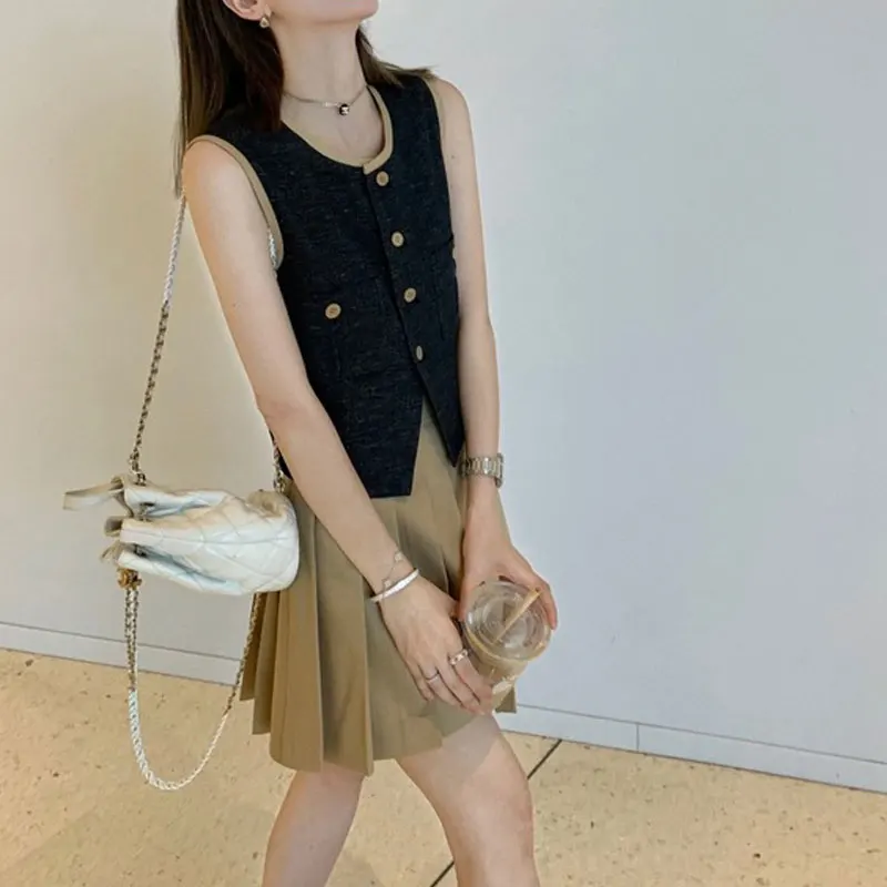 Korea Elegant Two Piece Sleeveless Sets Vintage Office Lady Button Top + A Line Pleated Mini Skirts Suit Retro Summer Outfit New