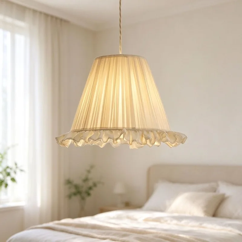 French gentle cream pleated lampshade bedroom bedside fabric lamp, romantic healing atmosphere lamp