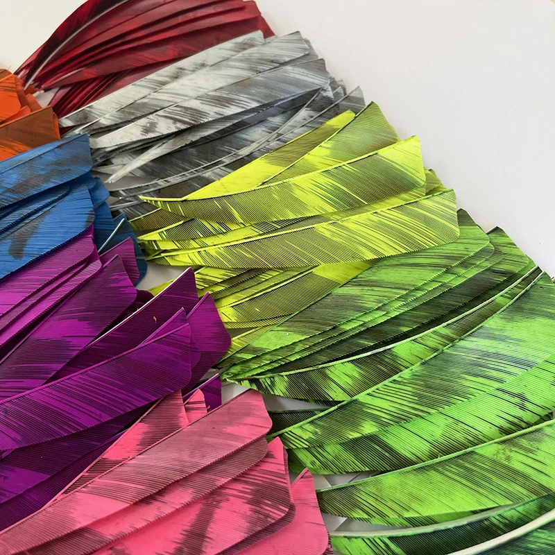 IBOUNFOX Camo Farben Bogenschießen Pfeil Federn Befiederung 4 "50 Pack Schild Cut Rechten Flügel Türkei Jagd Fletches – Detail 1
