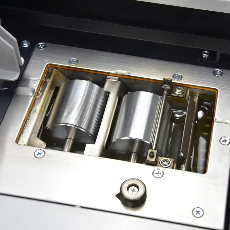 Machine de reliure de colle thermofusible électrique sans fil de bureau semi-automatique de WD-40S